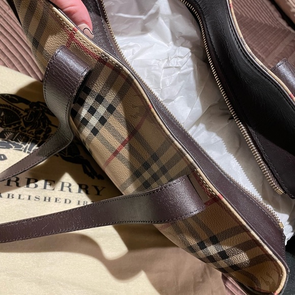 BURBERRY BRIDLE HOUSECHECK MEDIUM LYNHER
LANDSCAPE TOTE - Picture 3 of 4